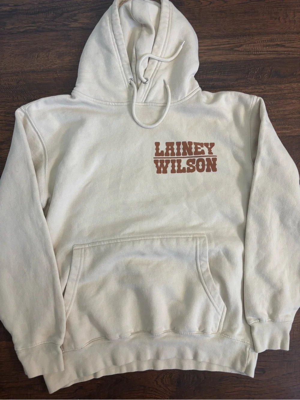 Lainey Wilson Exclusive Tan Hoodie Size MediumCountry Music Tour Merch Pullover - Picture 4 of 6